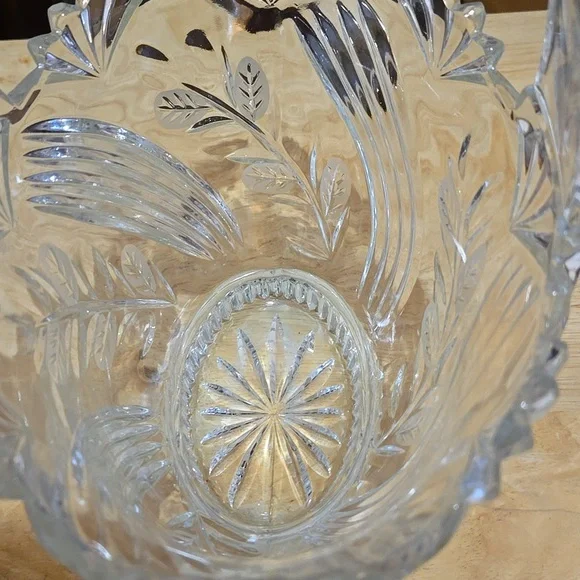 Glass Basket - Picture 4 of 7